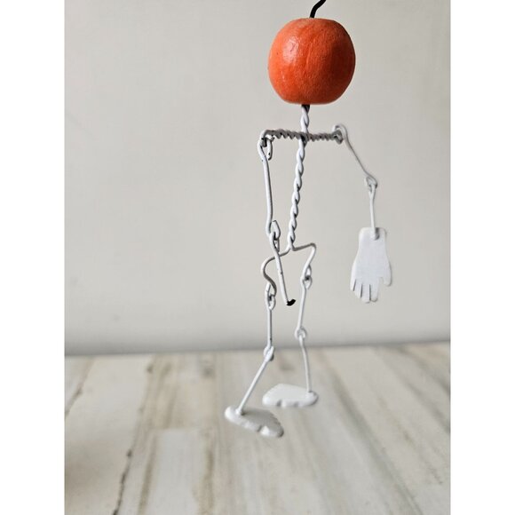 Metal jointed pumpkin skeleton‎ as is ornament decor hanging Halloween - Picture 5 of 7
